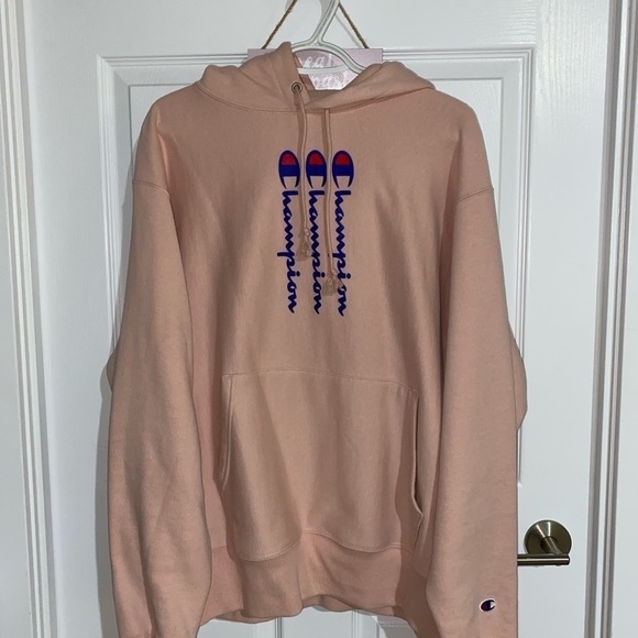 NWOT Champion Oversize Blush Pink Hoodie - Picture 3 of 8